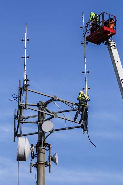 GRN Technicians upgrade the Noarlunga site