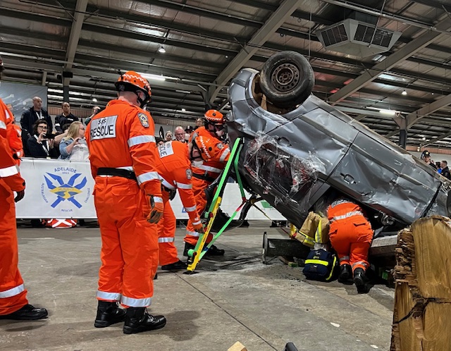 SES Volunteers conduct vehicle accident training